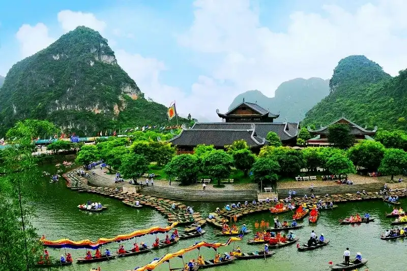 3N Hanoi | Ninh Binh | IN Halong Bay | 2N Saigon